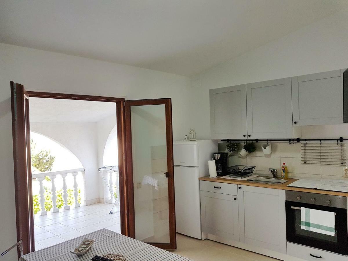 Apartments Vila Leona Pirovac Exterior foto